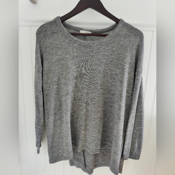 Cozy Oak and Fort sweater - Picture 2 of 2